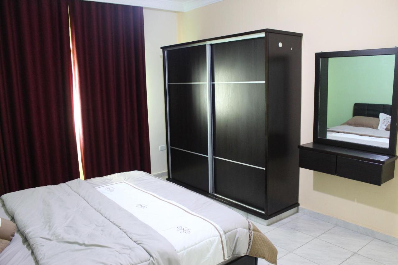 Margarita Furnished Apartments Аман Екстериор снимка