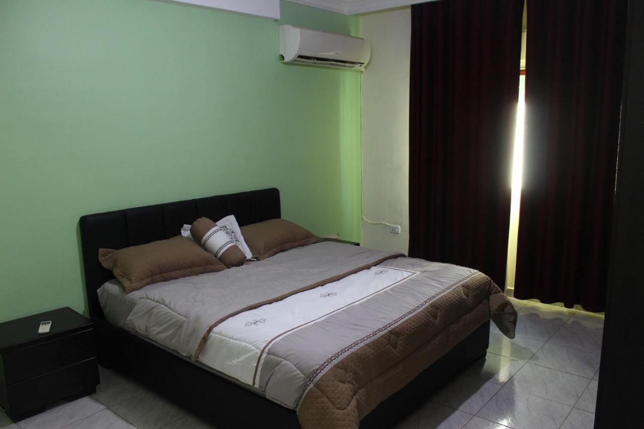Margarita Furnished Apartments Аман Екстериор снимка