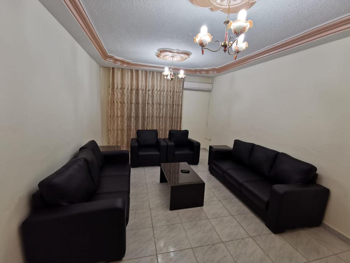Margarita Furnished Apartments Аман Екстериор снимка