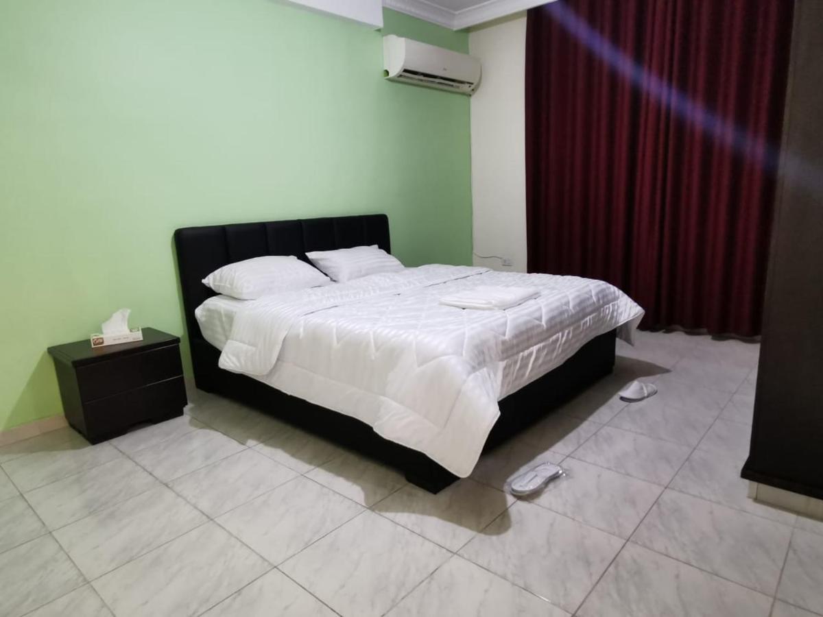 Margarita Furnished Apartments Аман Екстериор снимка